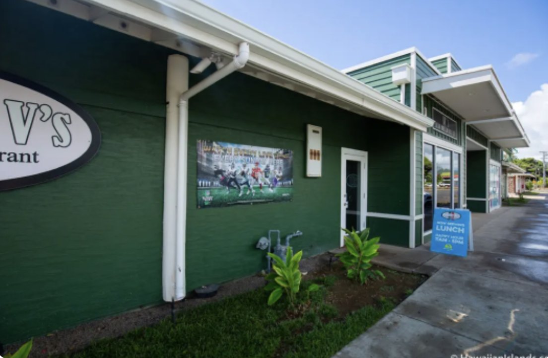 Bobby V's building at Coconut Marketplace